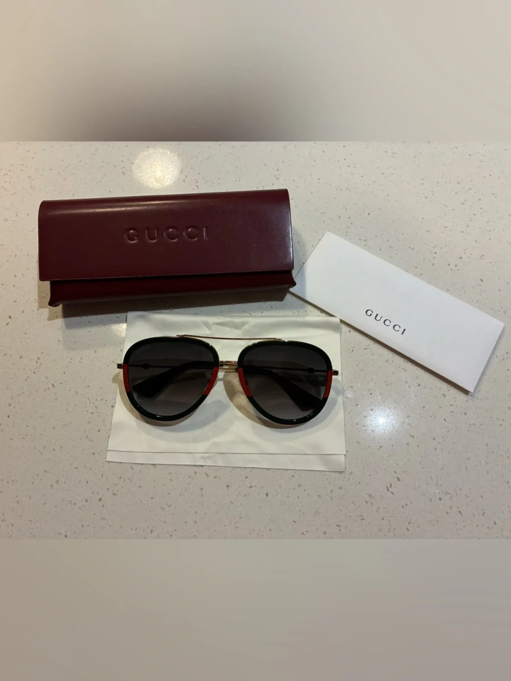 🆕 Gucci Metal Gradient Aviator Sunglasses GG0062S